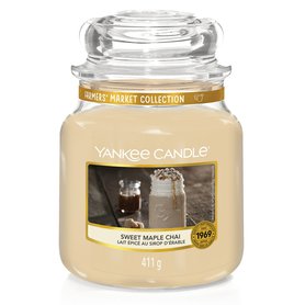 YANKEE CANDLE Střední svíčka ve skle Sweet Maple Chai 411 g
