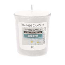 YANKEE CANDLE Votivní svíčka Island Blooms 49g